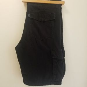 LEVI'S Black Cargo Shorts